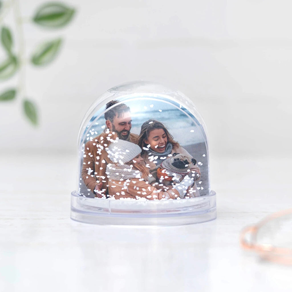 Custom Glitter Globe – Personalized Snow Globe with Replaceable Photos | From 1 Piece!